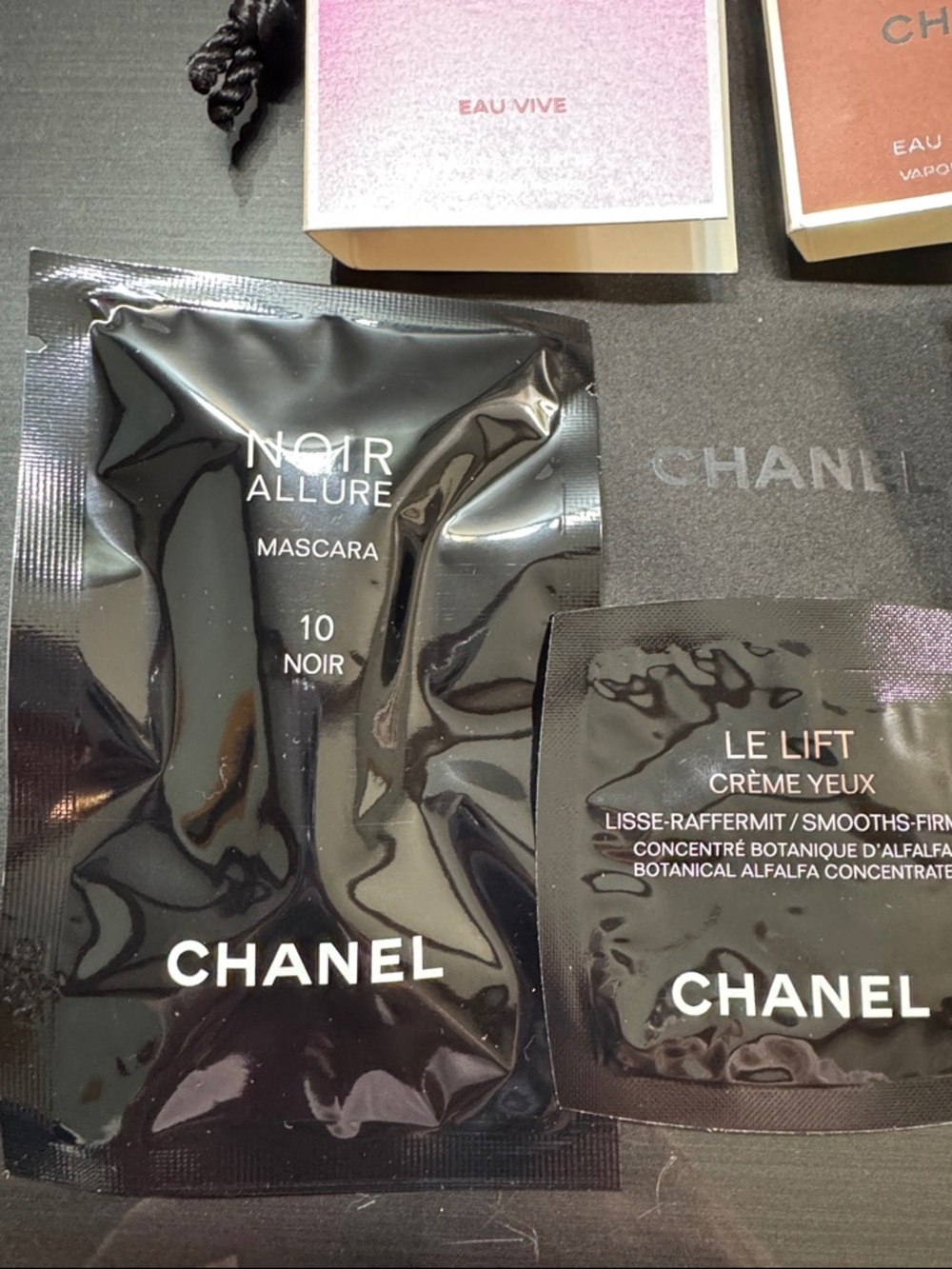 CHANEL Sample Pack with Pink Chance & Brown Allure Homme mascara le lift - Picture 2 of 5